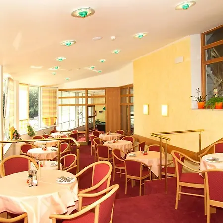Szálloda Riviera 3*